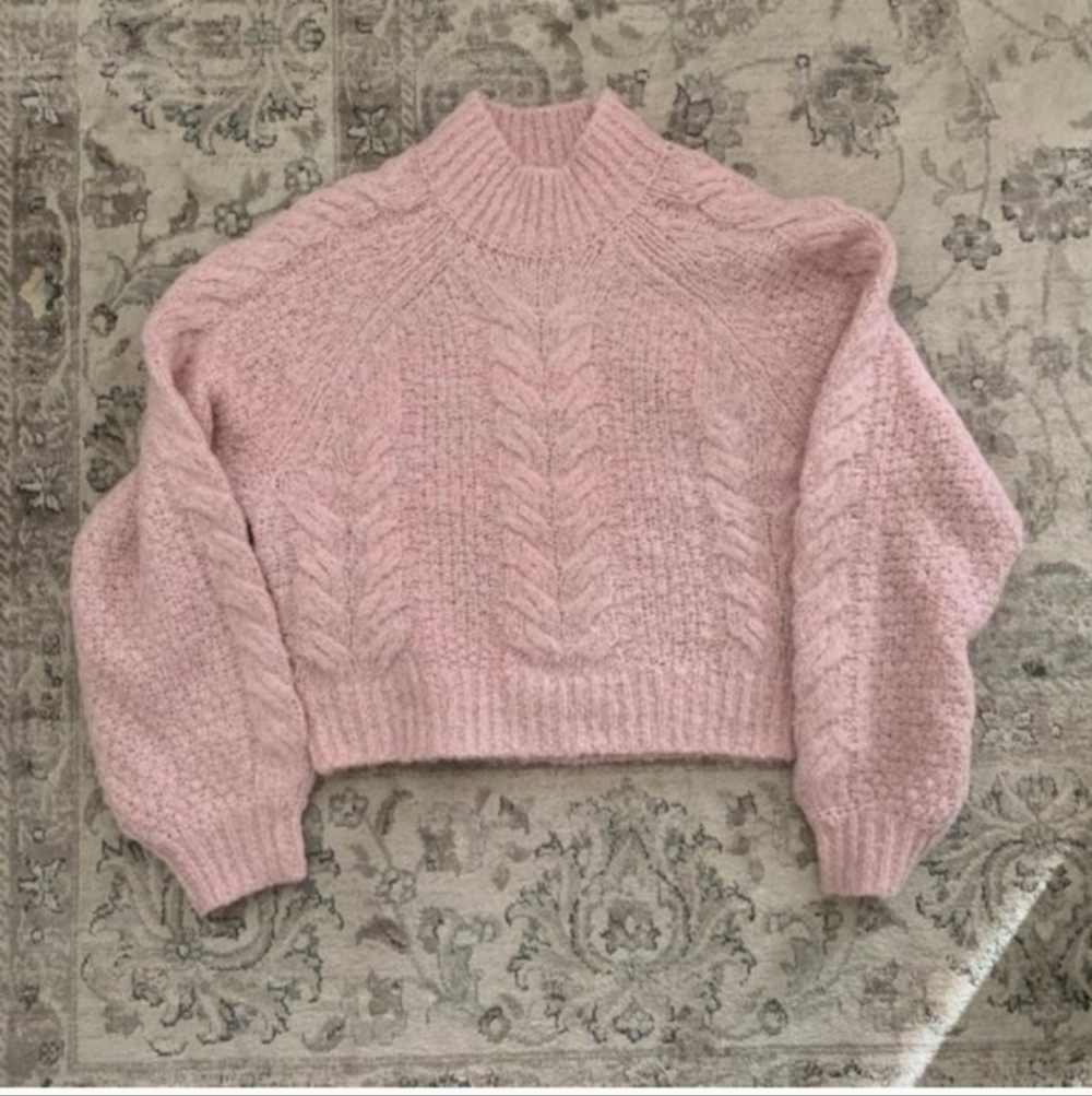 Aritiza Sunday Best Melly Blush Turtleneck Sweater Size M